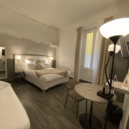 Hotel Majestic-3