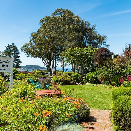 Headlands Inn Bed And Breakfast-3