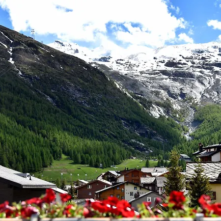 Hotel Du Glacier - The Dom Collection-3