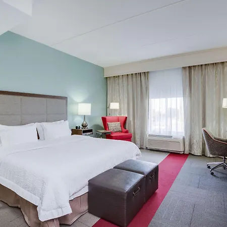 Hampton Inn Middletown-3