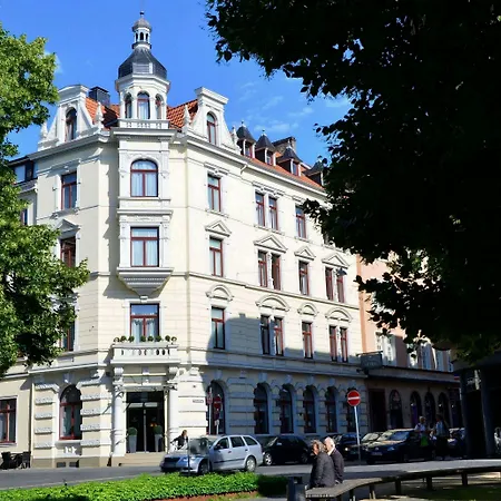 Frühlings-Hotel-3