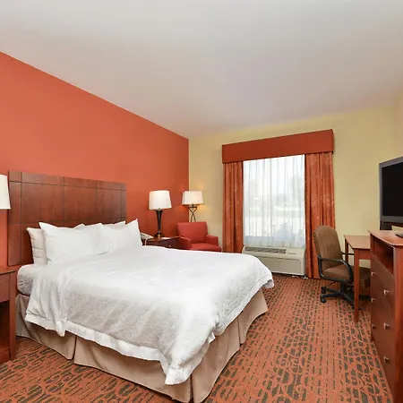 Hampton Inn Keokuk-3