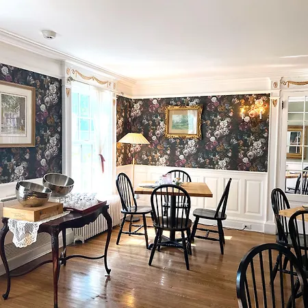 The Inn At Stockbridge-2