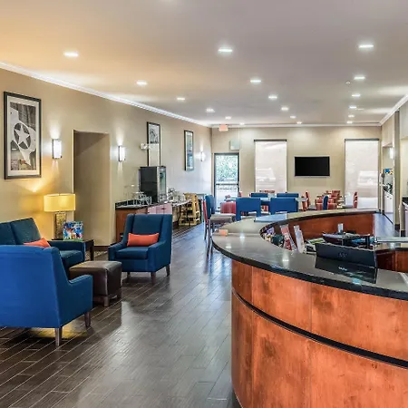 Comfort Suites Near Texas State University-3