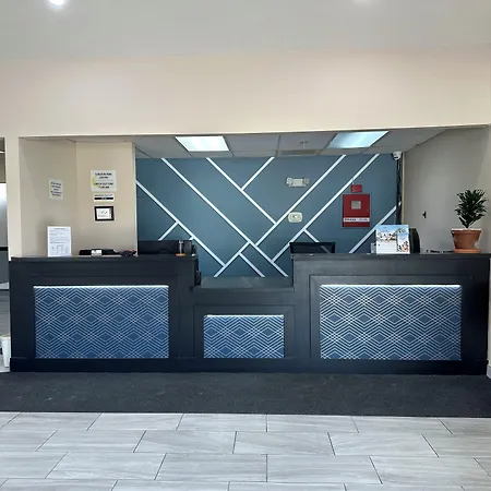 Super 8 By Wyndham Grand Island-2