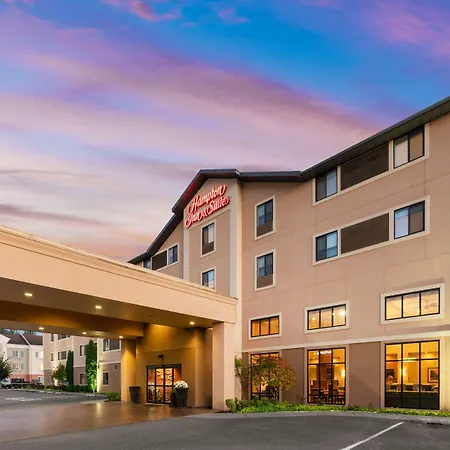 Hampton Inn & Suites Burlington-3