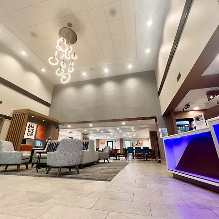 Holiday Inn Express Madison-2