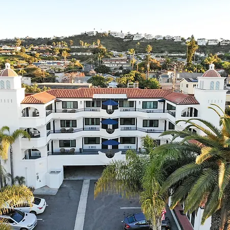 The Surfbreak Hotel-3
