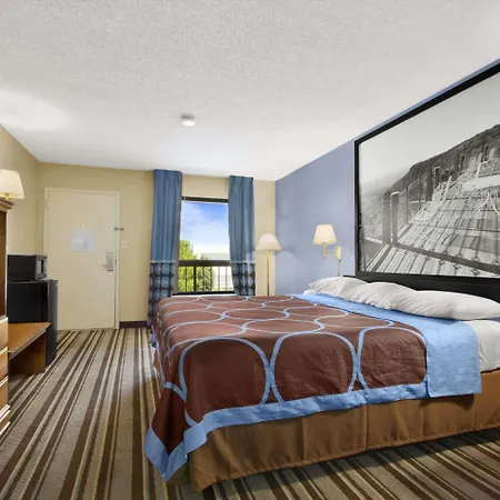 Super 8 By Wyndham Oxford-2