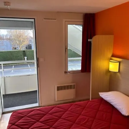 Premiere Classe Blois Nord-2