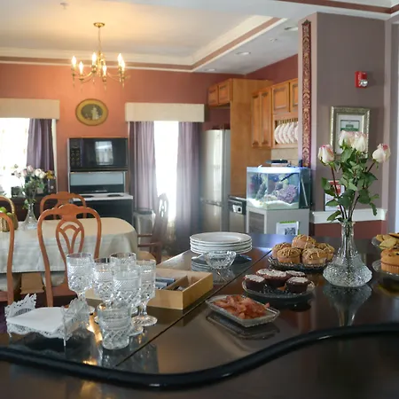Naomi'S Inn Bed & Breakfast-3