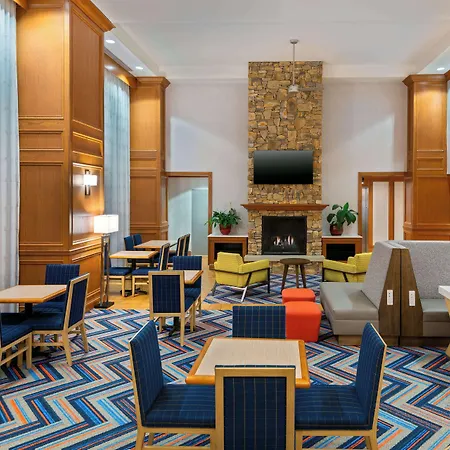 Hampton Inn & Suites Murfreesboro-2