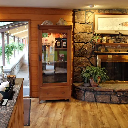 Box Canyon Lodge And Hot Springs-3