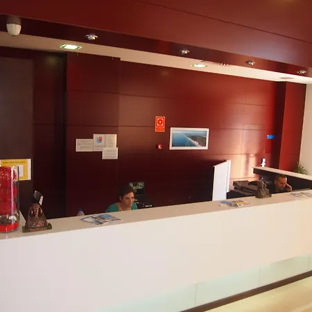 Apartamentos Turisticos Vacanza Sun Beach-2