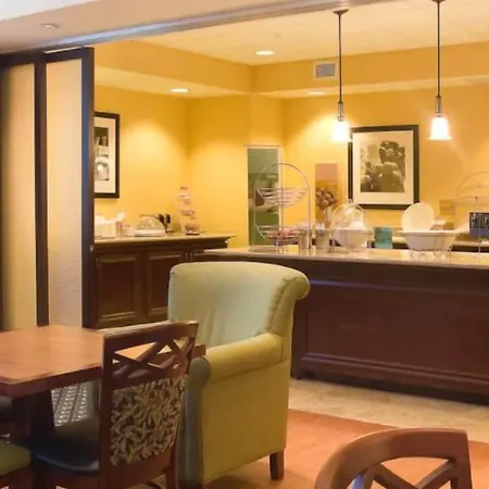 Hampton Inn & Suites Lake Wales-2
