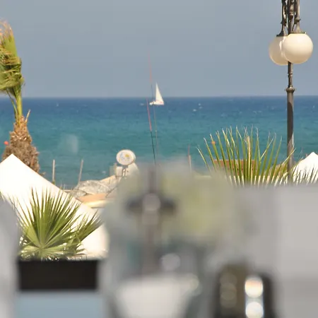 Les Palmiers Beach Boutique Hotel & Luxury Apartments-3