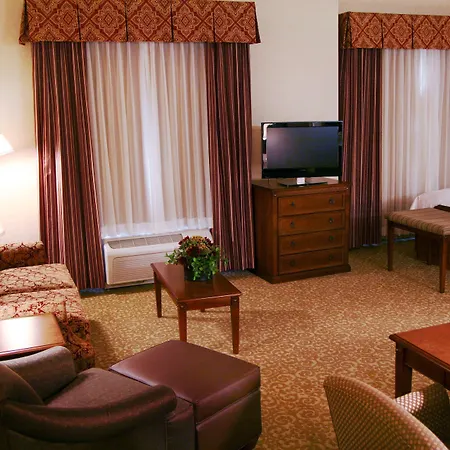 Hampton Inn & Suites Lodi-3