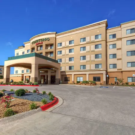 Courtyard By Marriott Midland-3