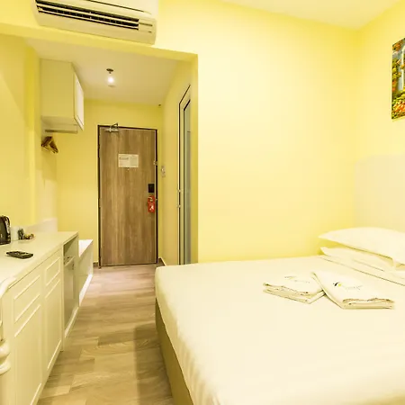Ibis Budget Singapore Joo Chiat-3