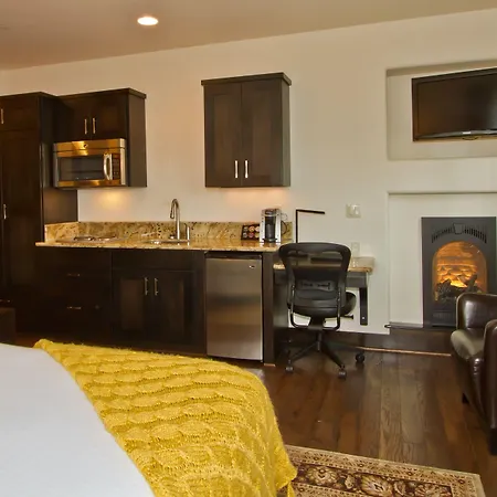 Columbia Cliff Villas-3