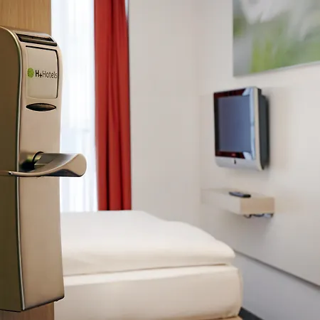 H+ Hotel München-3