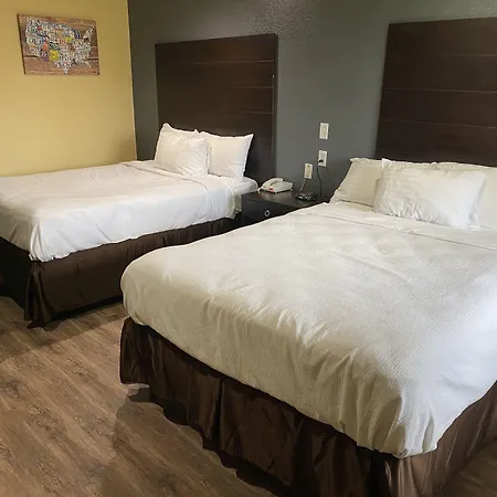 Woodridge Inn And Suites-3