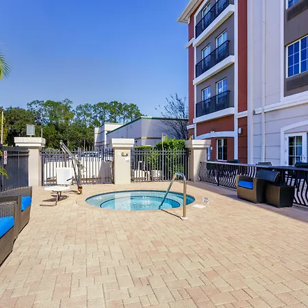 Holiday Inn Express Tampa North Telecom Park By Ihg-3