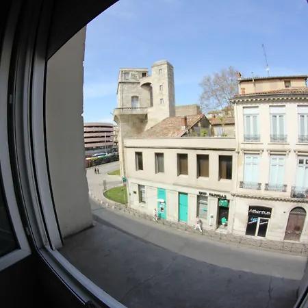 Hôtel Des Arts, Artisanal et Indépendant-3