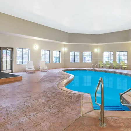 La Quinta By Wyndham Oklahoma City -Yukon-3