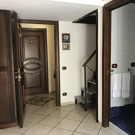 B&B Art Suite Principe Umberto-3