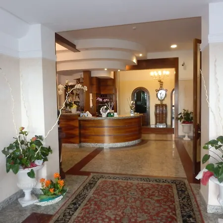 Hotel Residence Villa Jolanda-2