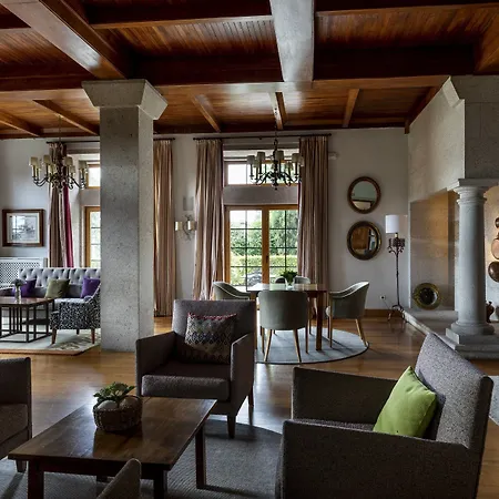 Parador De Tui-2