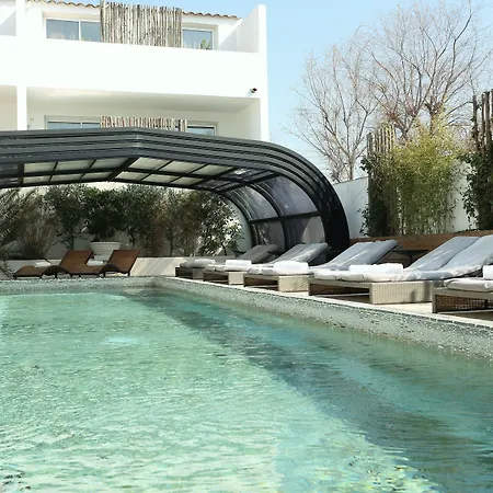 Vila De La Mar & Spa-2