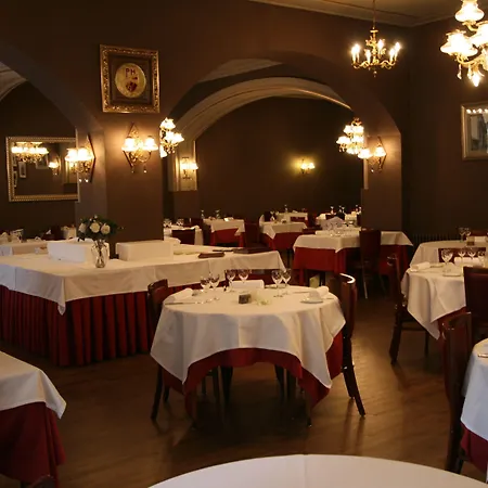 Hotel Pyrénées-3