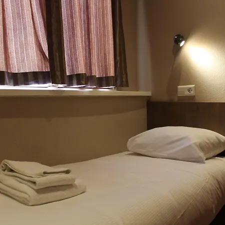 Blossoms City Hotel-3