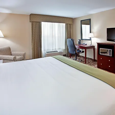 Holiday Inn Express Hotel & Suites St. Charles By Ihg-3