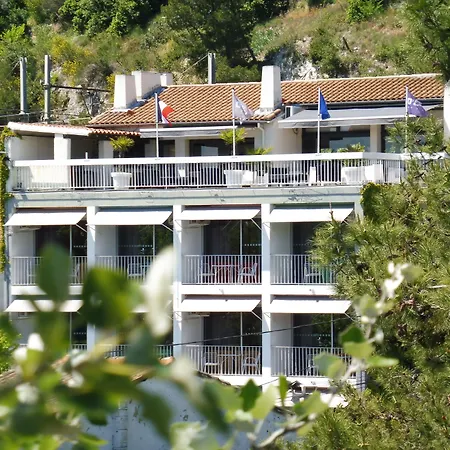 Cit'Hôtel Oasis d'Avignon-3