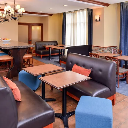 Hampton Inn Evanston-2