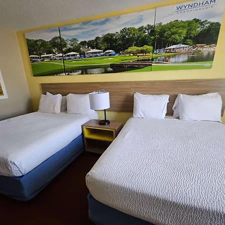 Days Inn By Wyndham Greensboro Nc-3