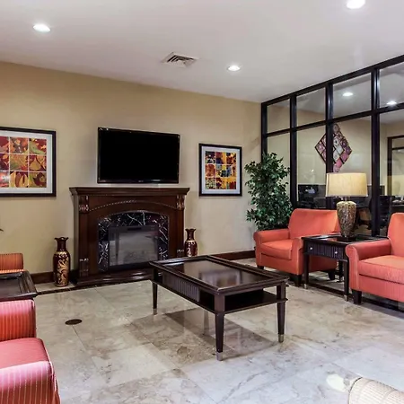Comfort Suites Waycross-2