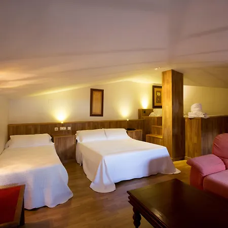 Hotel Boutique Reina Mora-3