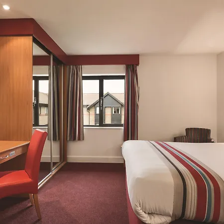 Ramada Cambridge-2