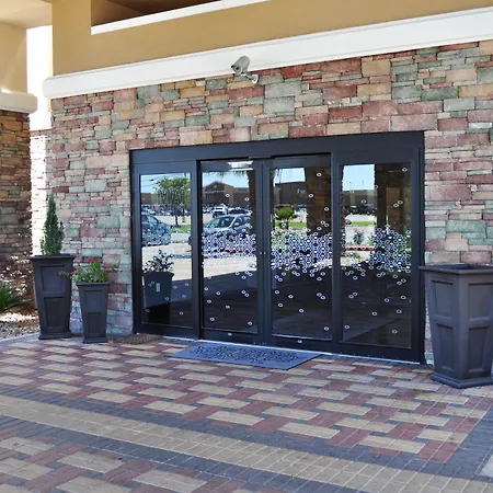 Hampton Inn & Suites Bay City-2