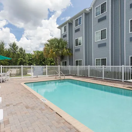 Microtel Inn & Suites By Wyndham Spring Hill/Weeki Wachee-2
