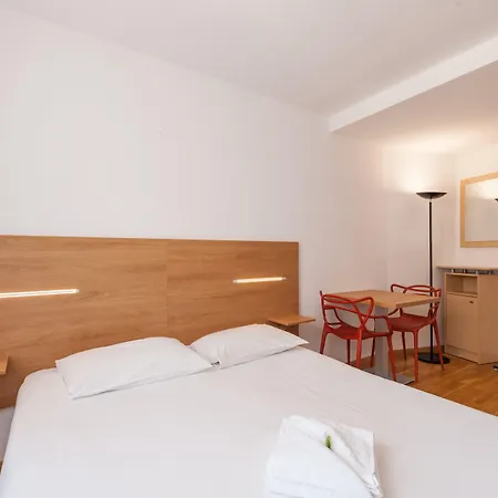 Residhotel Vieux Port-3