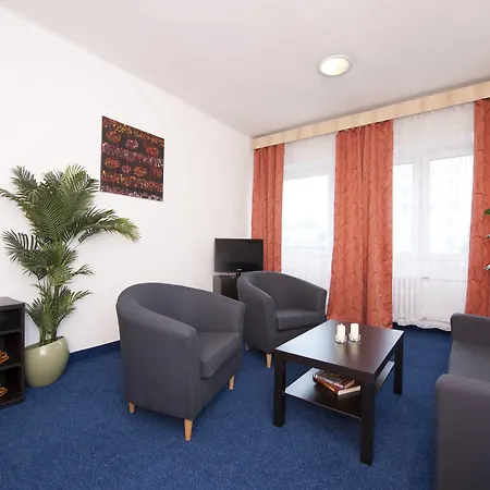 Hotel Plus-2