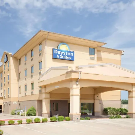 Days Inn & Suites By Wyndham Russellville-3