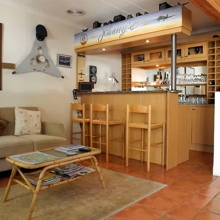 Baleia Guest Lodge-3