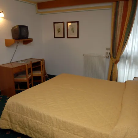 Centro Pineta Family Hotel&Wellness-2