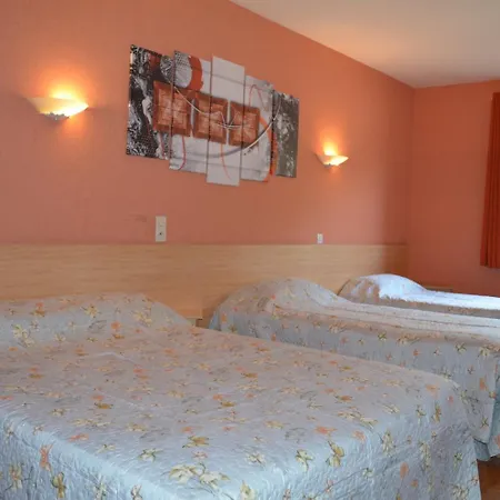 Hotel De Courteilles-3